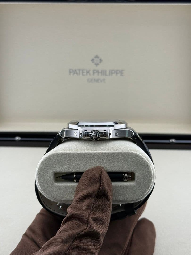 Patek Philippe nautilus 5726A-011