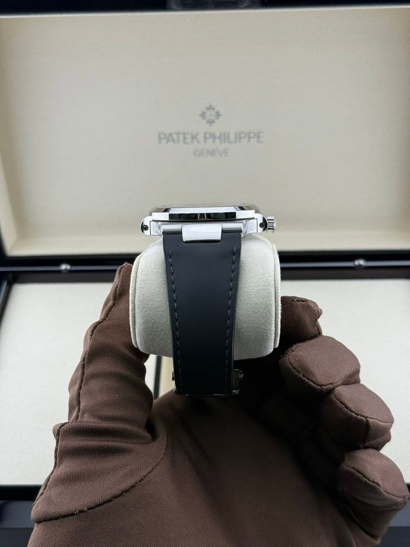 Patek Philippe nautilus 5726A-011