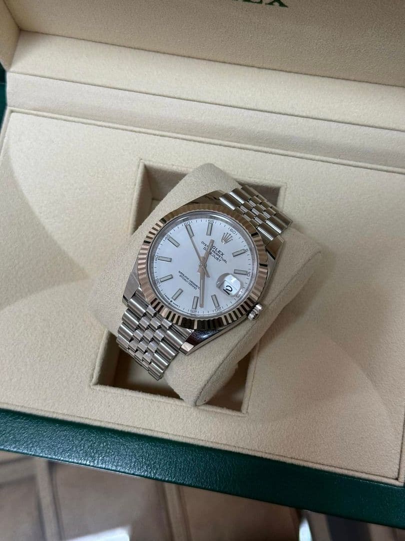 Rolex Datejust ‘White Dial’ 41mm 126334