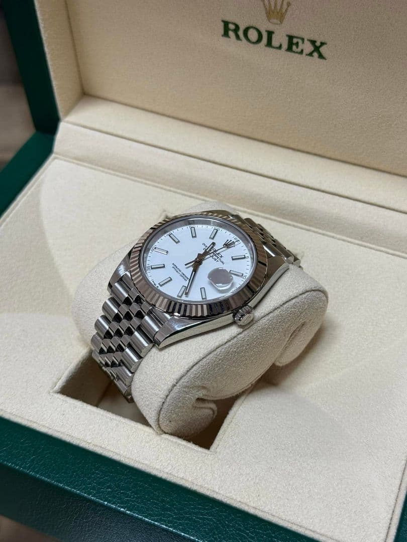 Rolex Datejust ‘White Dial’ 41mm 126334
