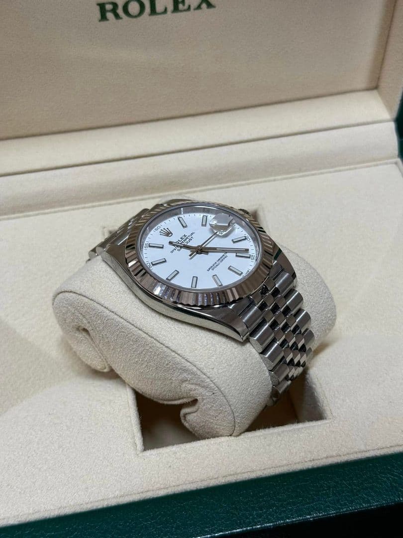 Rolex Datejust ‘White Dial’ 41mm 126334