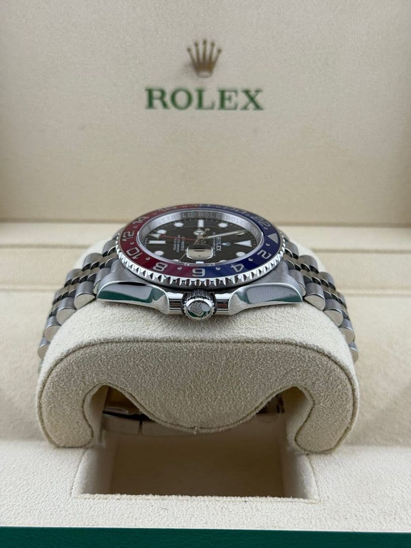 Rolex GMT-Master II ‘Pepsi’ 40mm 126710BLRO