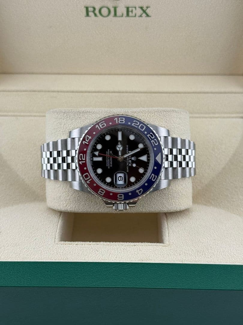 Rolex GMT-Master II ‘Pepsi’ 40mm 126710BLRO