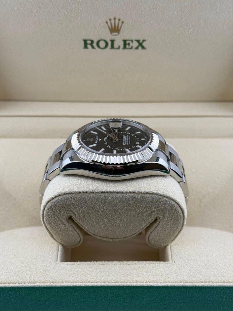 Rolex Skydweller 42mm Black dial  326934