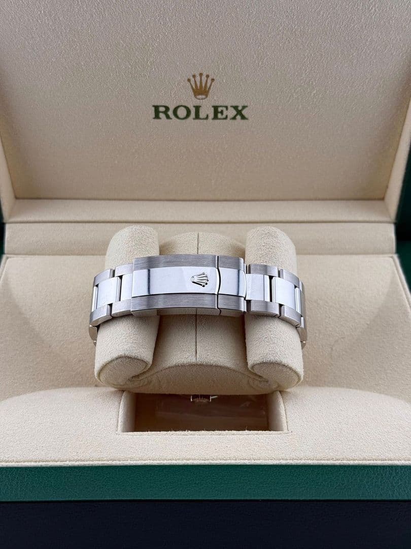 Rolex Skydweller 42mm Black dial  326934