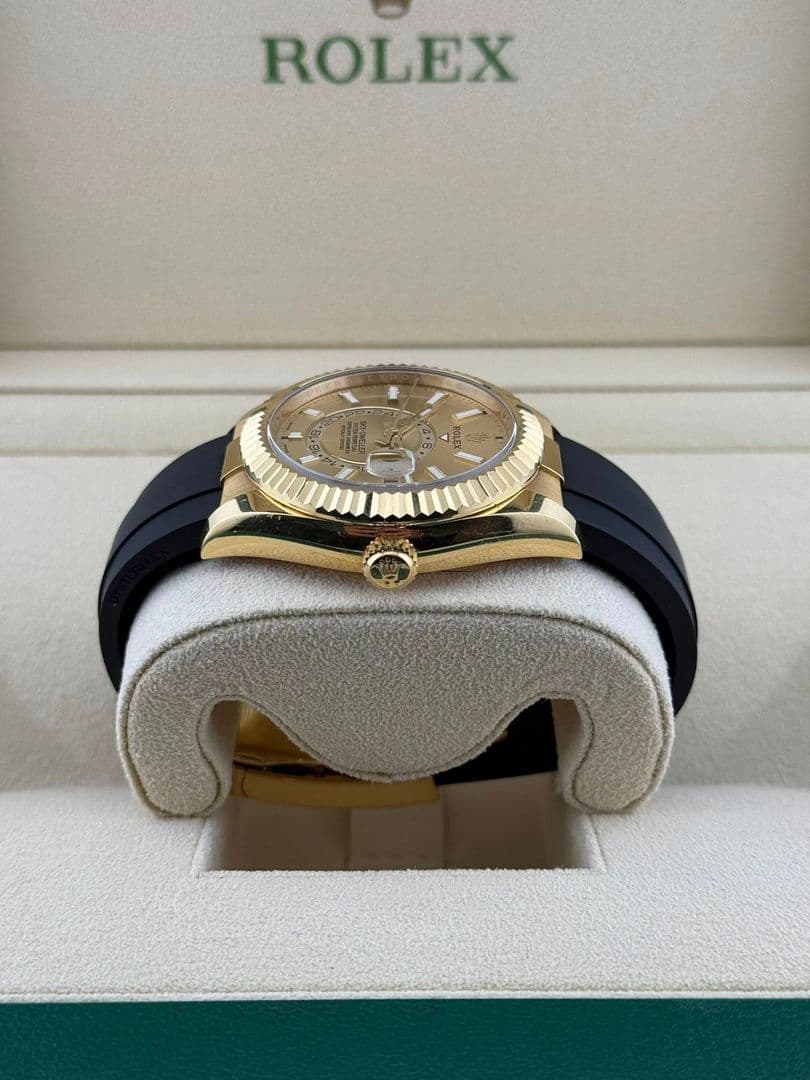 Rolex Skydweller Champagne Yellow Gold Dial 326238  Oysterflex