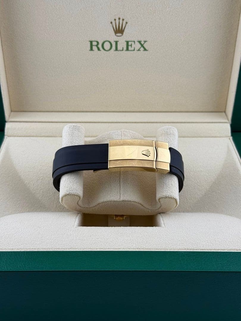 Rolex Skydweller Champagne Yellow Gold Dial 326238  Oysterflex