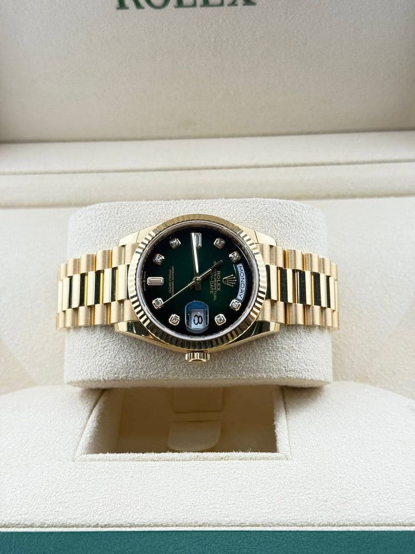 Rolex Daydate 36mm Yellow Gold Ombré Green Dial 118238